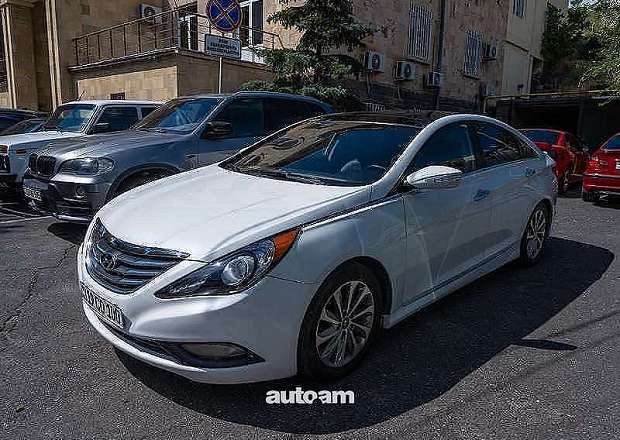 Hyundai Sonata