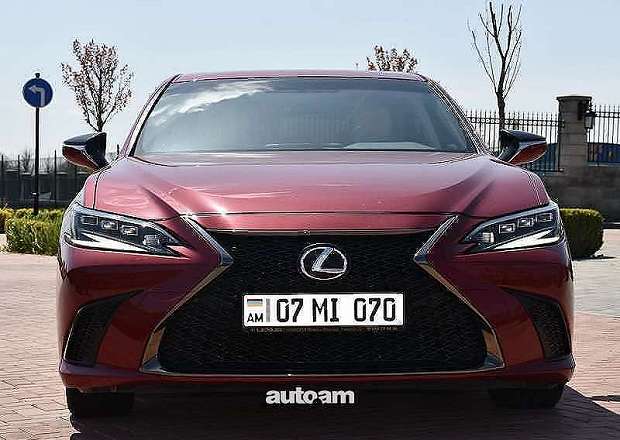 Lexus ES 200