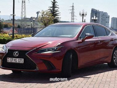 Lexus ES 200  2022 