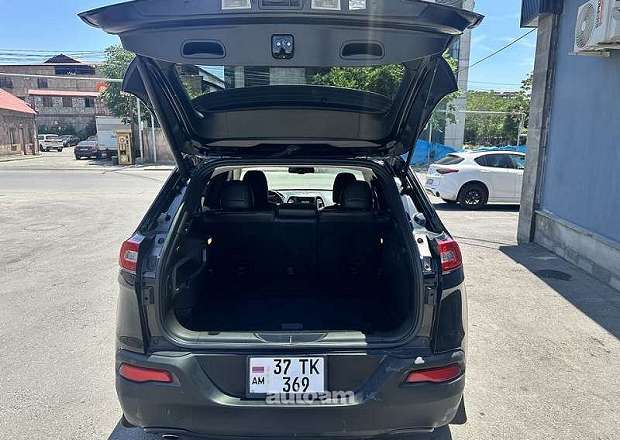 Jeep Cherokee