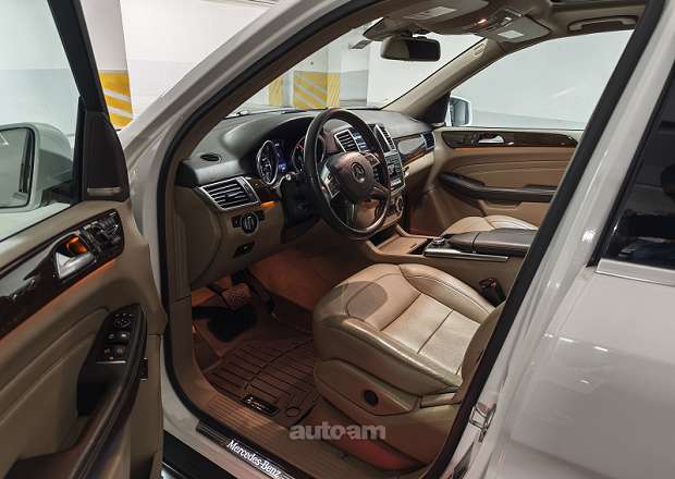 Mercedes-Benz ML 350