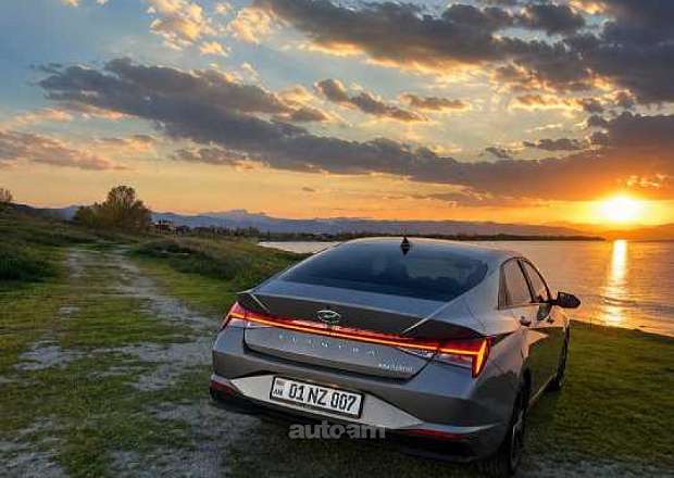 Hyundai Elantra 2022 — լուսանկար 4