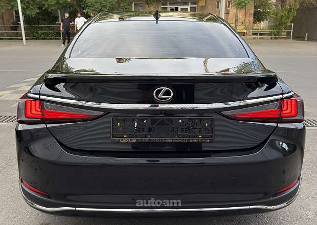 Lexus ES 300h