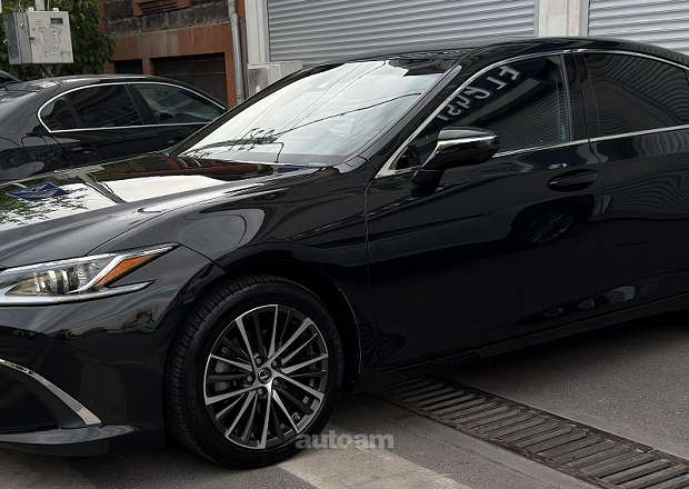Lexus ES 300h