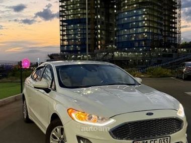 Ford Fusion  2020 