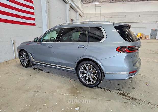 BMW X7