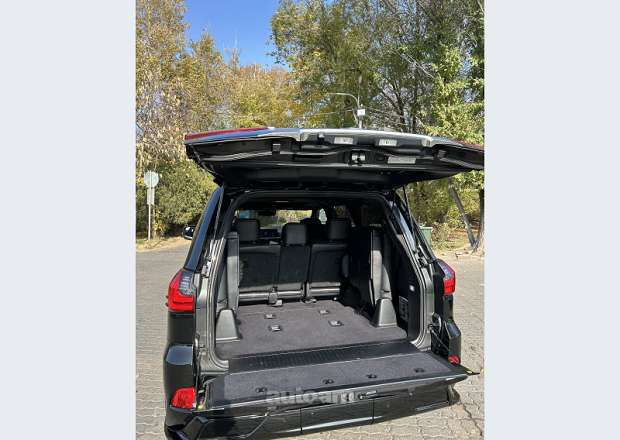 Lexus LX 570