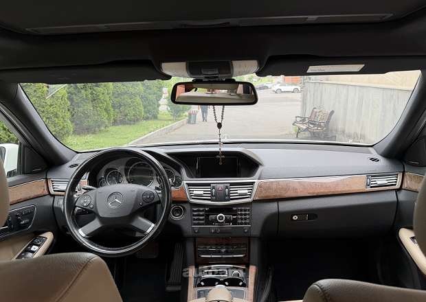 Mercedes-Benz E 350
