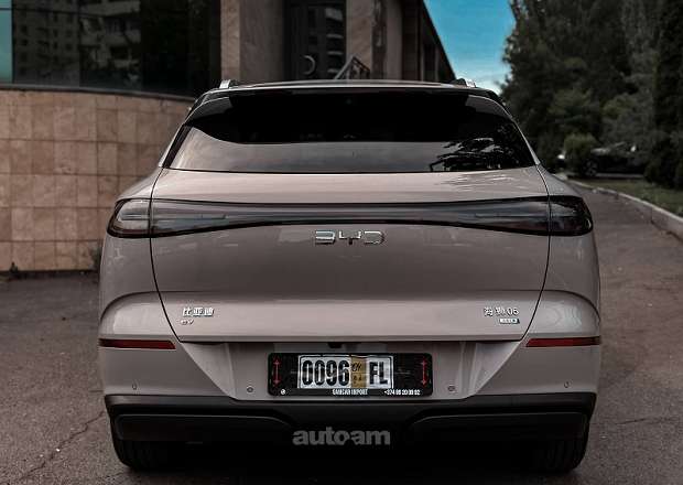 BYD SEA Lion 06