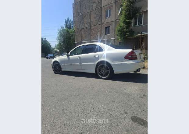 Mercedes-Benz E 350