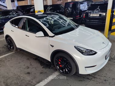 Tesla Model Y  2023 