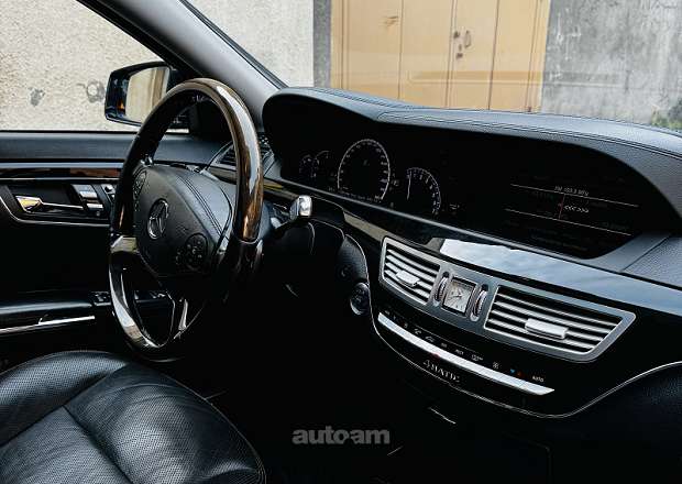 Mercedes-Benz S 550