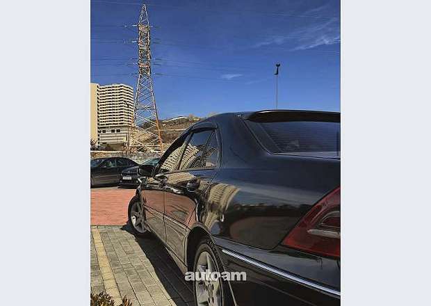 Mercedes-Benz C 220 2002 — photo 3