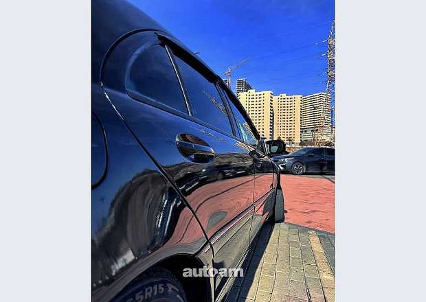Mercedes-Benz C 220 2002 — photo 2