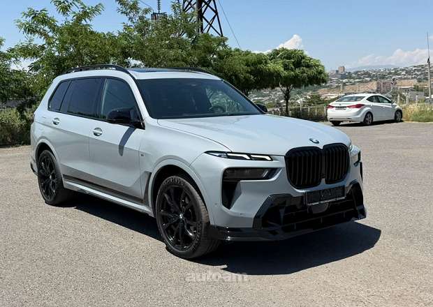 BMW X7