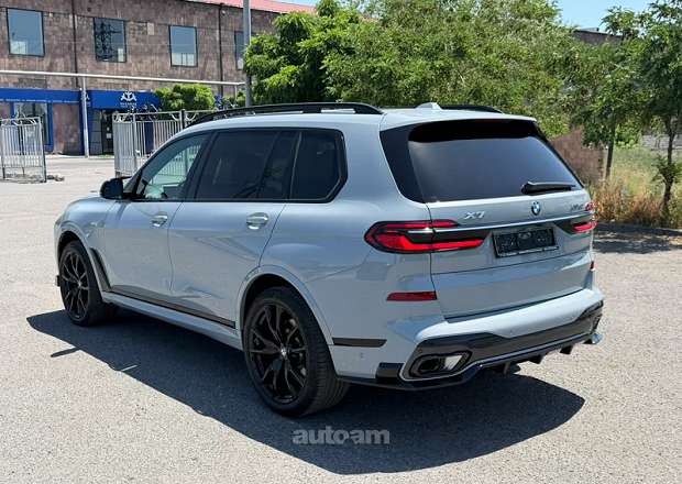 BMW X7
