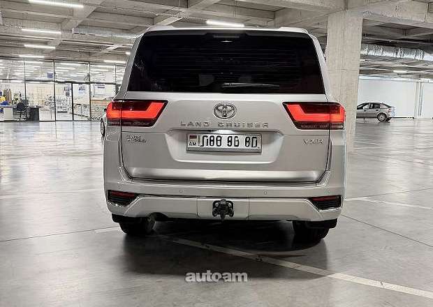 Toyota Land Cruiser 300 2022 — լուսանկար 6