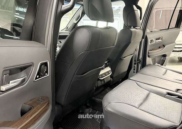 Toyota Land Cruiser 300 2022 — լուսանկար 10