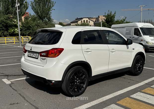 Mitsubishi ASX
