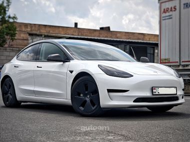 Tesla Model 3  2022 