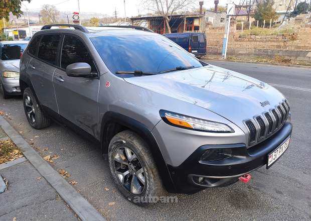 Jeep Cherokee 2016 — լուսանկար 4