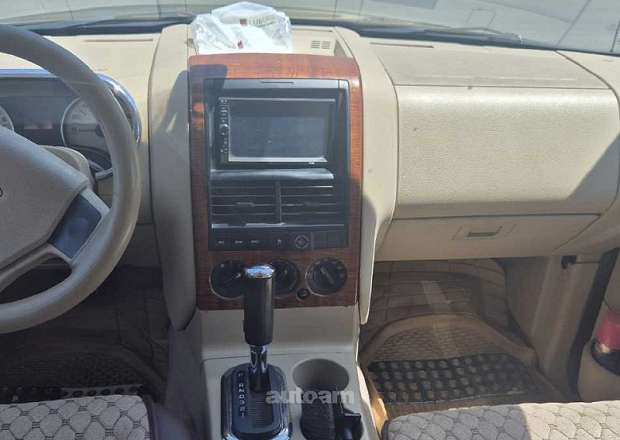 Ford Explorer 2006 — լուսանկար 8