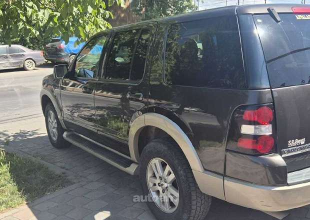 Ford Explorer 2006 — լուսանկար 5