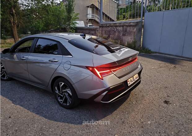 Hyundai Elantra 2025 — լուսանկար 3