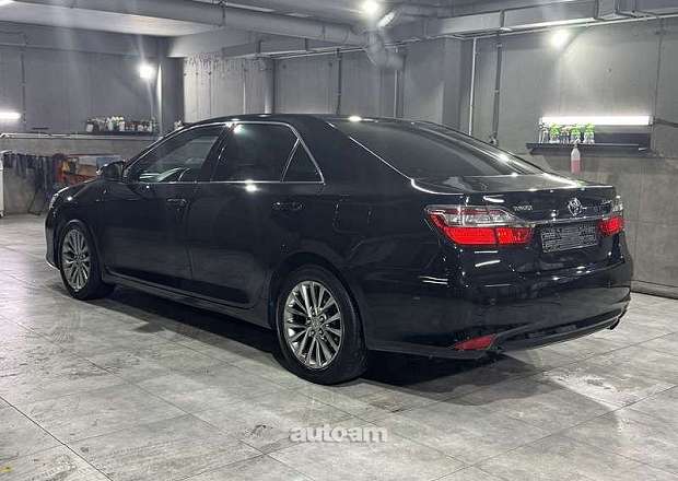 Toyota Camry 2015 — фото 3