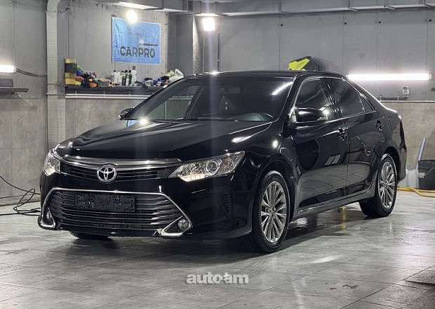 Toyota Camry 2015 — фото 1