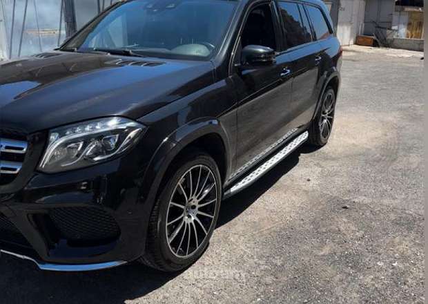 Mercedes-Benz GLS 500