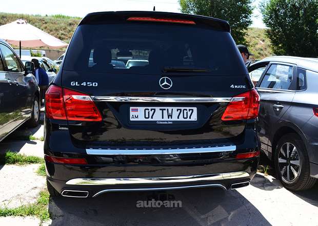 Mercedes-Benz GL 450 2015 — фото 11