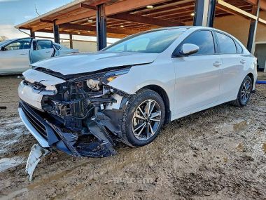 Kia Forte  2024 