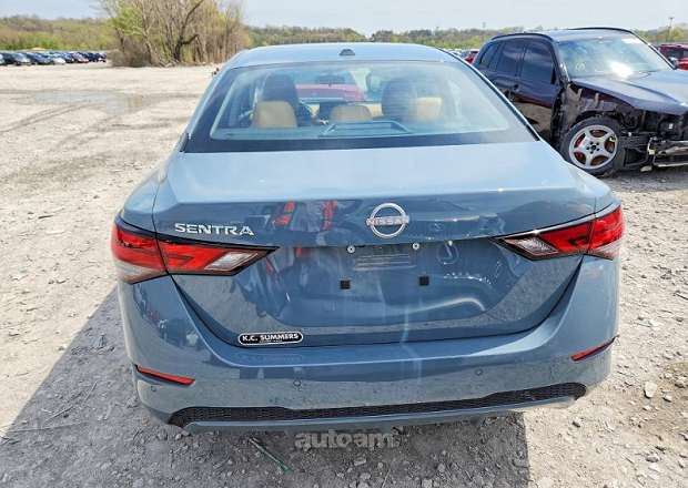 Nissan Sentra