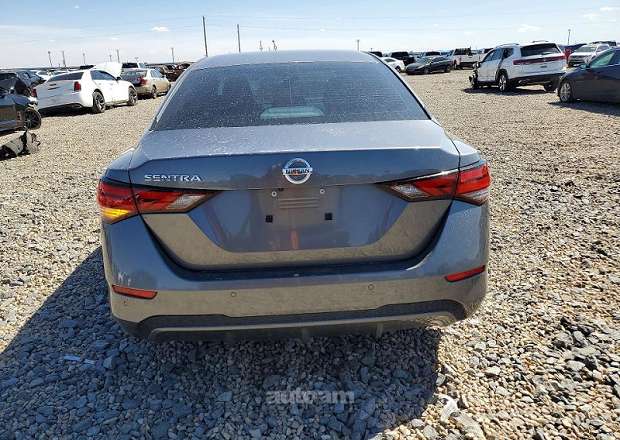 Nissan Sentra