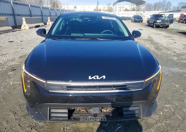 Kia K4