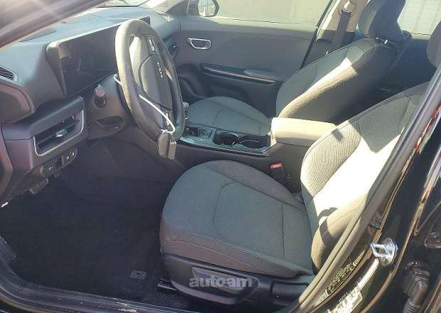 Kia K4