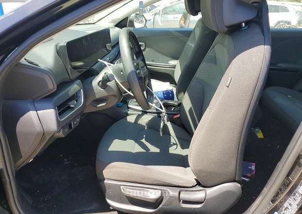 Kia K4