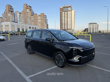 Maxus EV80  2024 