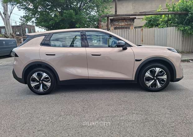 Changan Nevo Q05
