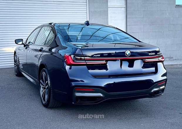 BMW 750