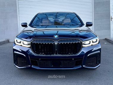 BMW 750  2020 