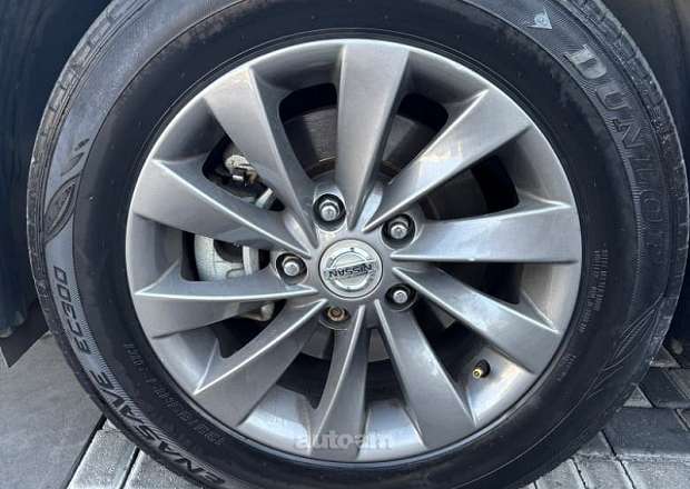 Nissan Sentra 2012 — լուսանկար 13
