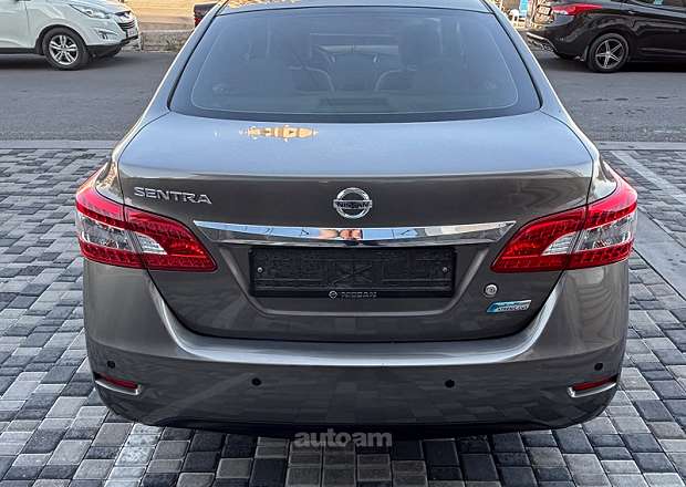 Nissan Sentra 2012 — լուսանկար 6