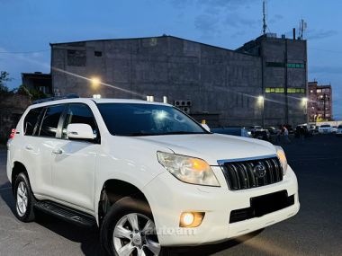 Toyota Land Cruiser Prado  2011 
