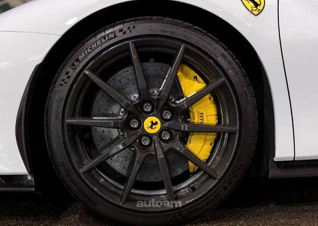 Ferrari SF90