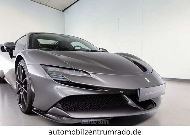 Ferrari SF90