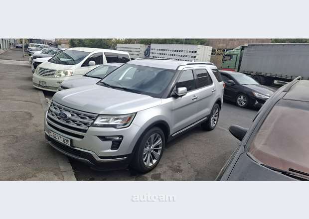 Ford Explorer 2018 — photo 2