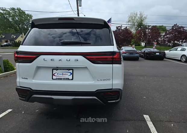 Lexus LX 600