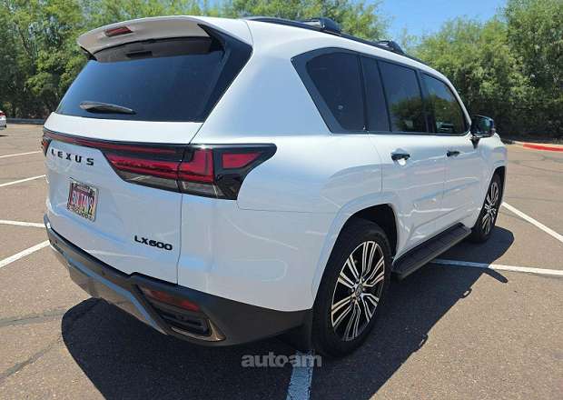 Lexus LX 600